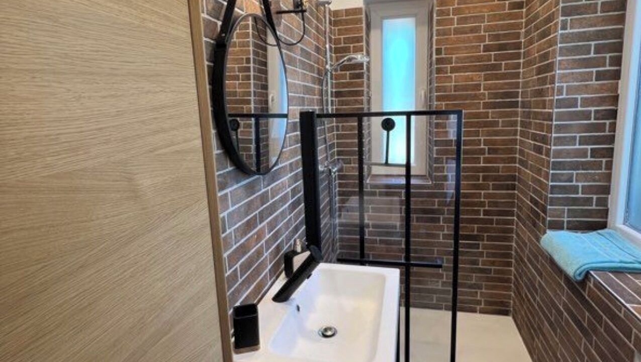 Photo of Bathroom in Berville-sur-Mer