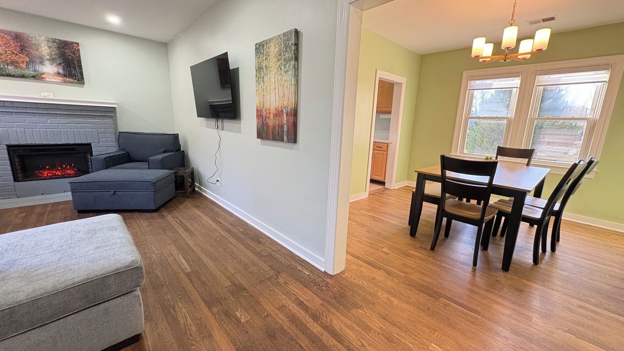 Photo of Livingroom in Triangle