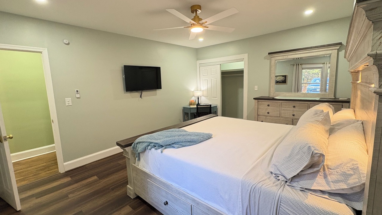Photo of Bedroom in Triangle