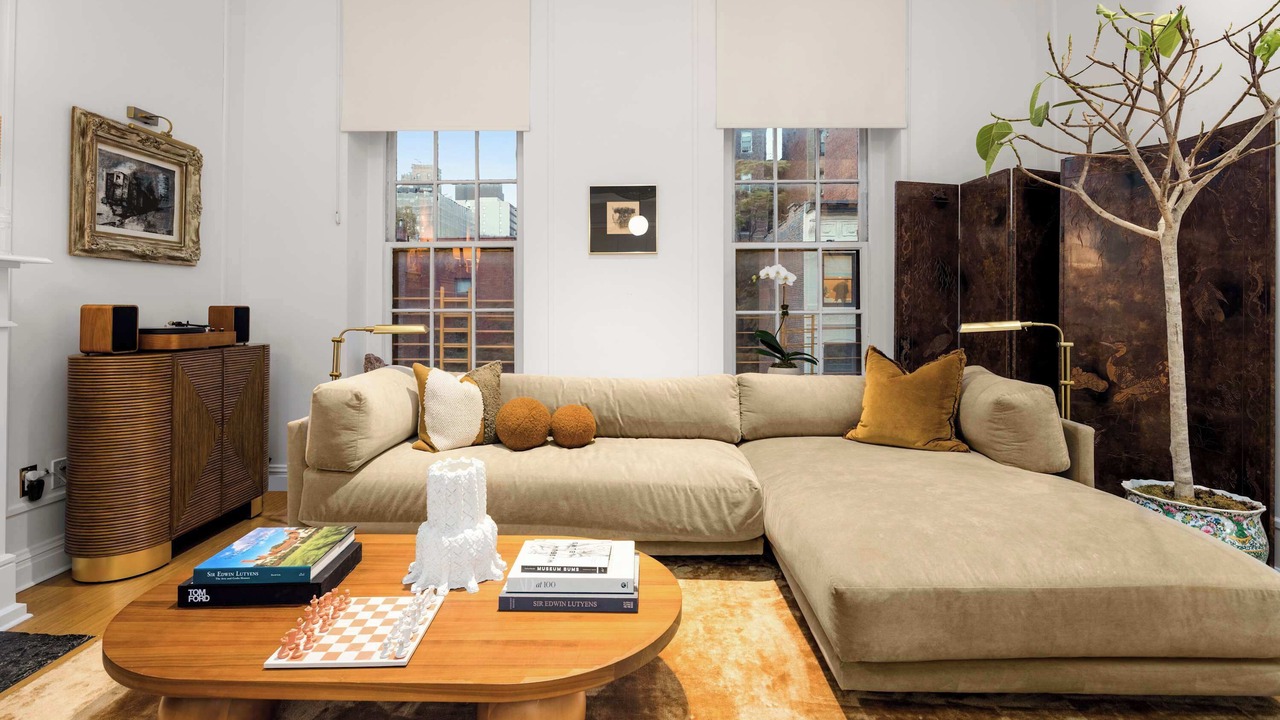 Photo of Livingroom in Gramercy