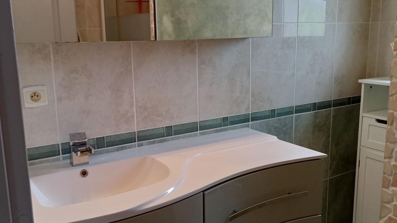 Photo of Bathroom in Collias