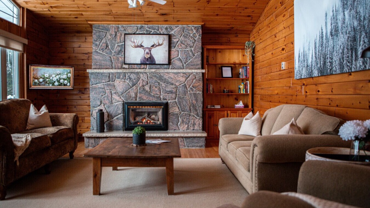 Photo of Livingroom in Algonquin Highlands