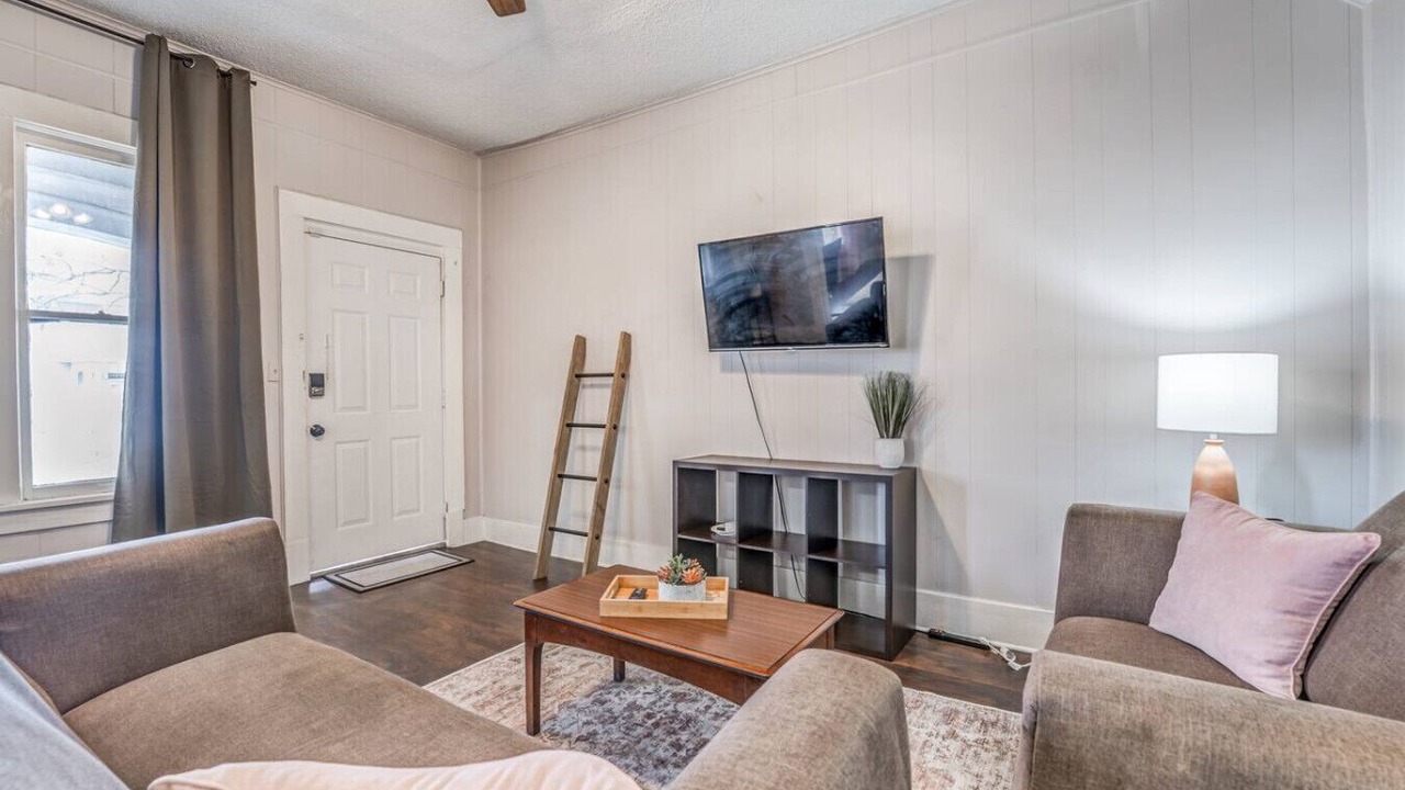 Photo of Others in New Pathways