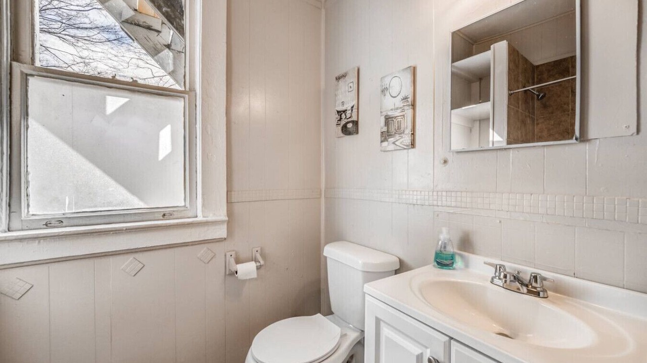 Photo of Bathroom in New Pathways