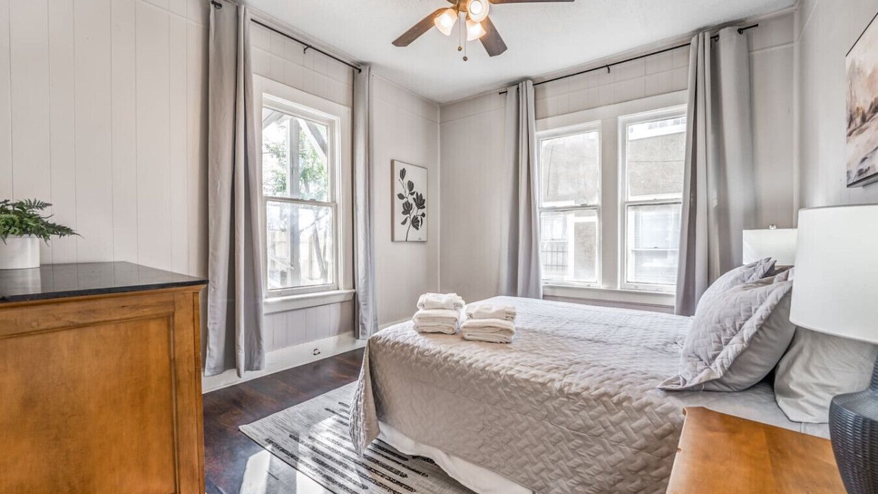 Photo of Others in New Pathways