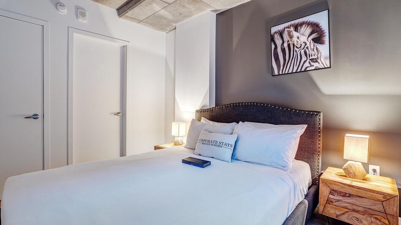 Photo of Bedroom in International District