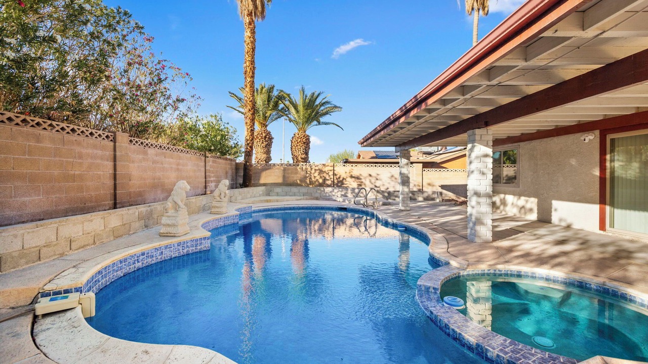 Photo of Outdoor in Spring Valley