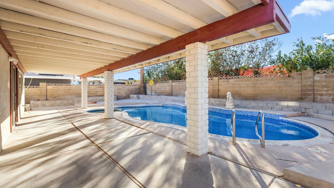 Photo of Outdoor in Spring Valley