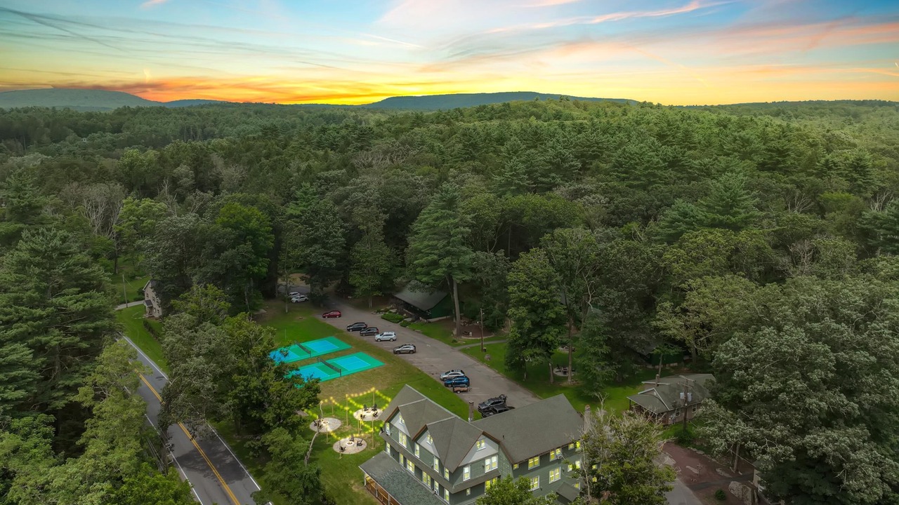 Photo of Outdoor in Canadensis