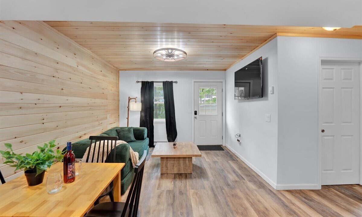 Photo of Livingroom in Canadensis