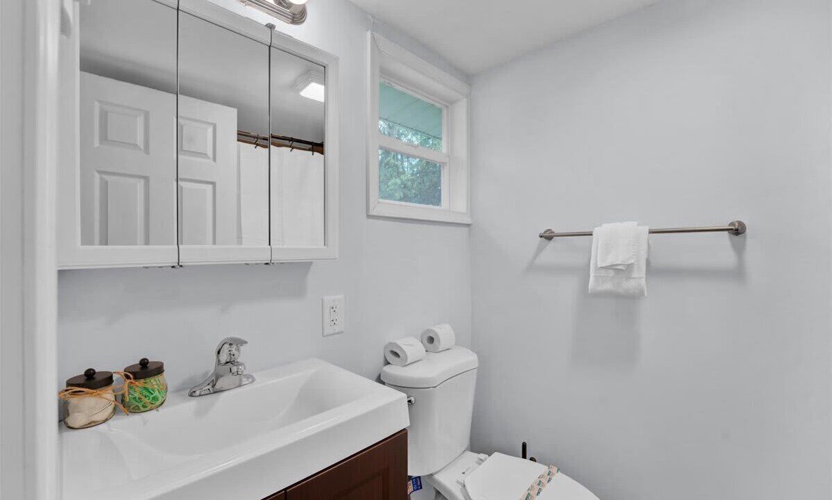 Photo of Bathroom in Canadensis