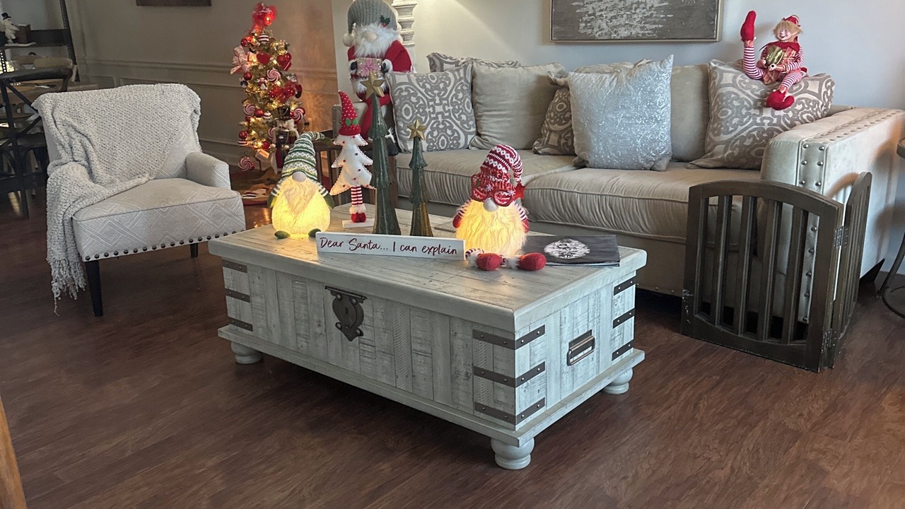 Photo of Livingroom in Suwanee