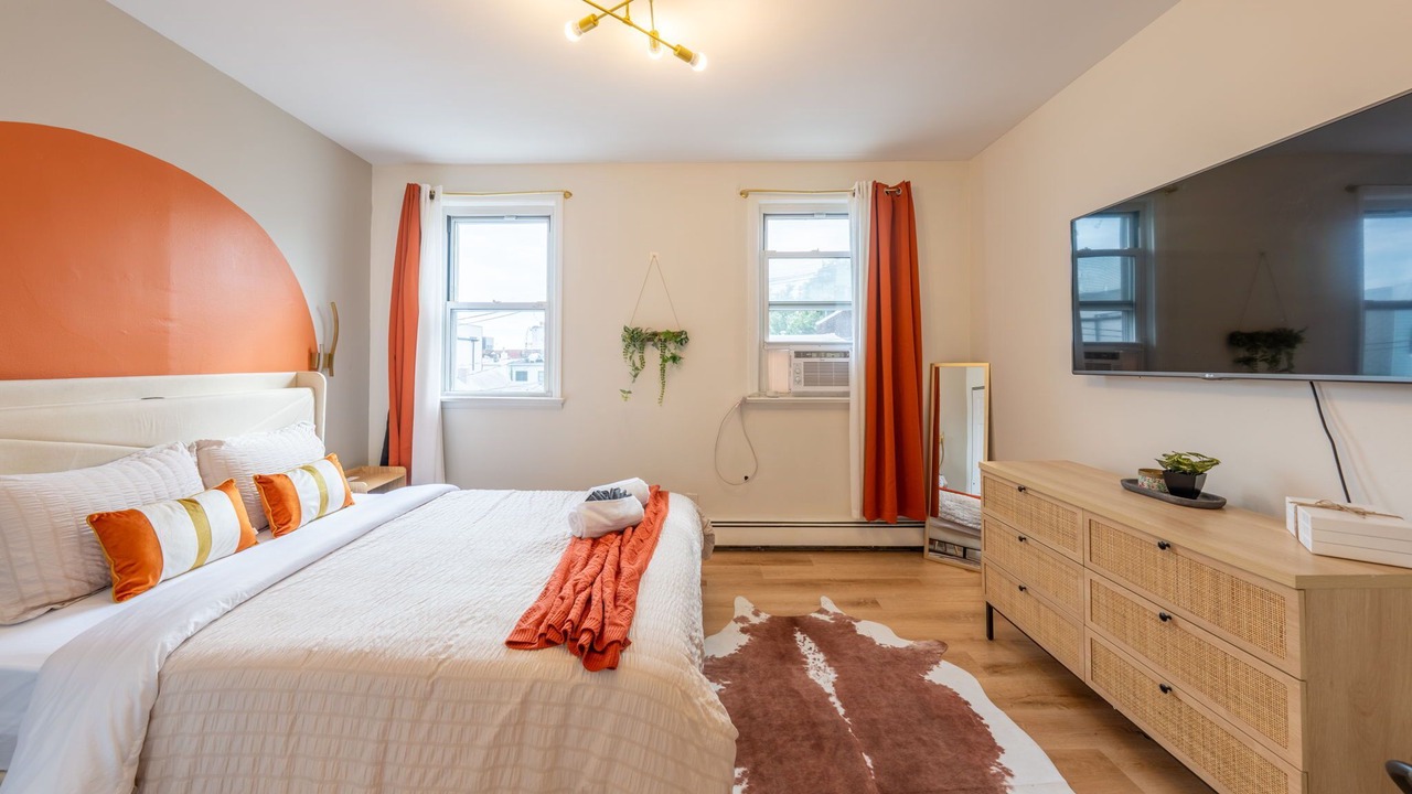 Photo of Bedroom in The Heights