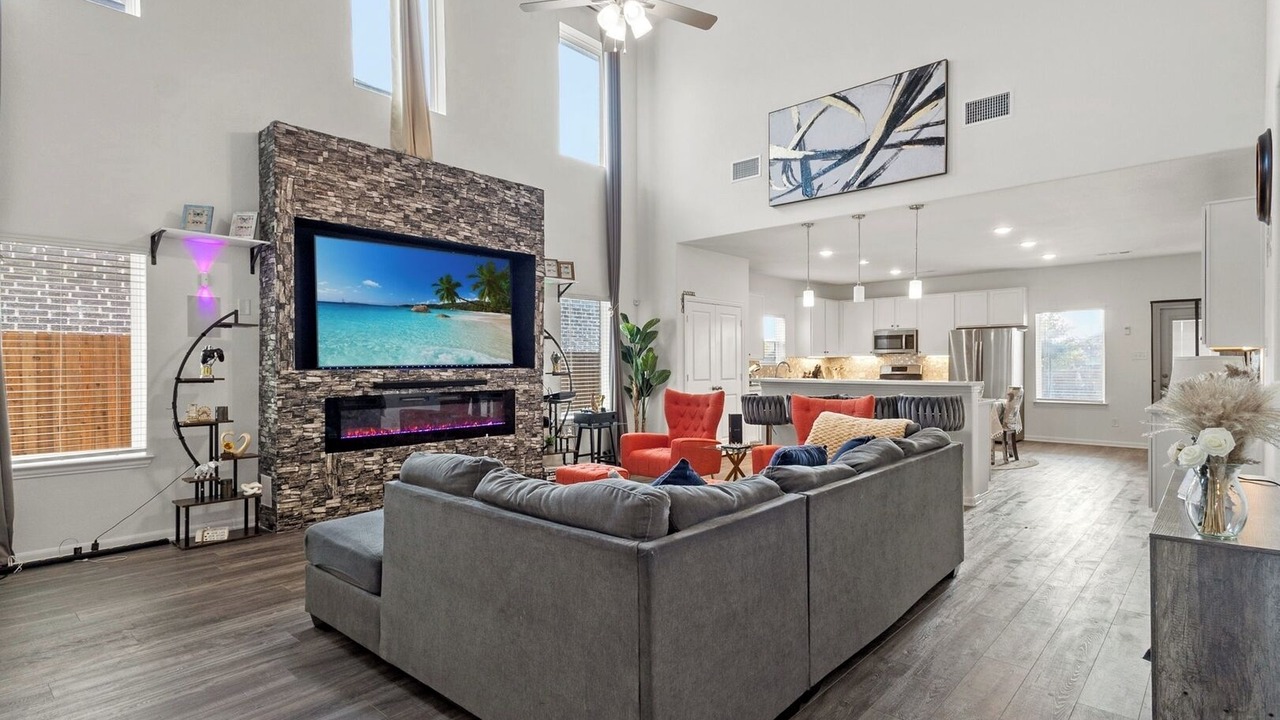 Photo of Livingroom in Forney