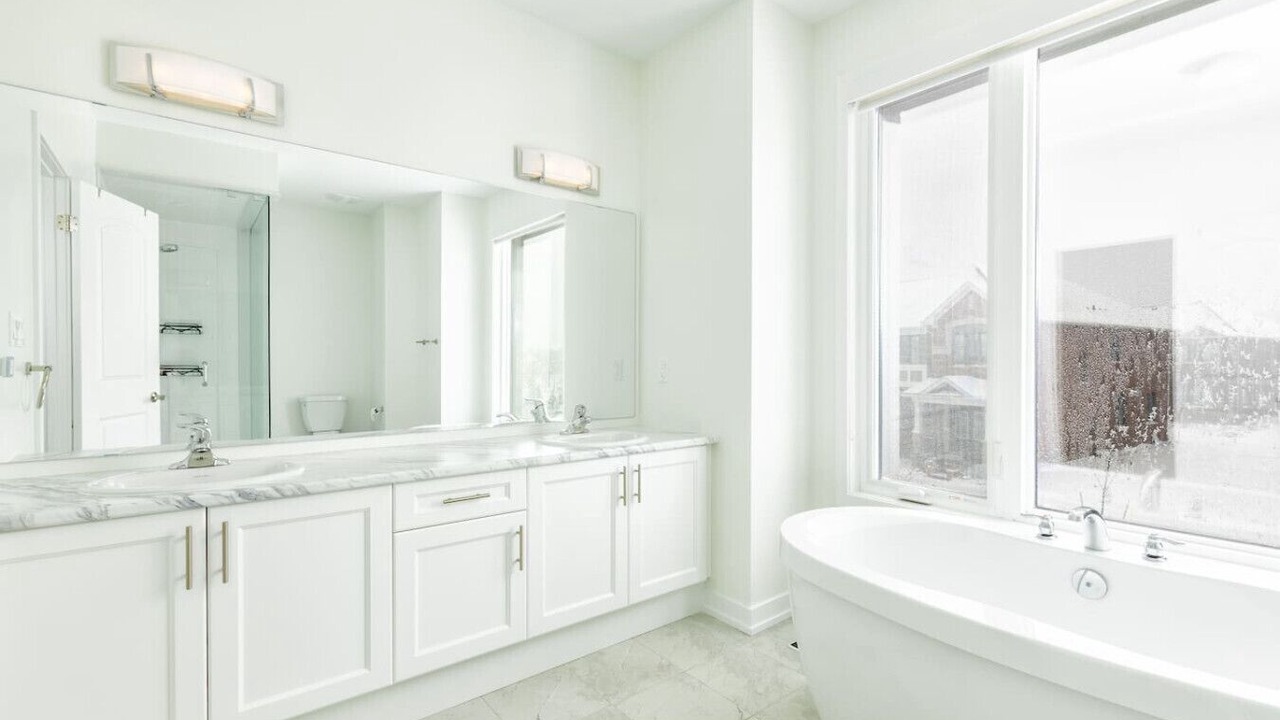 Photo of Bathroom in Oakville