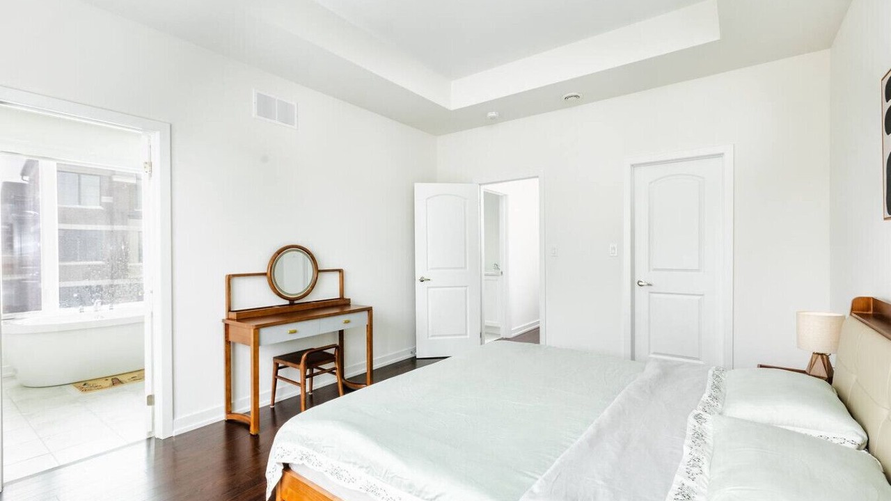 Photo of Bedroom in Oakville