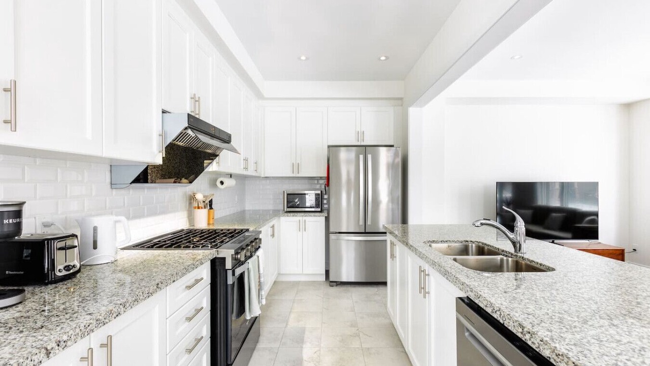 Photo of Kitchen in Oakville