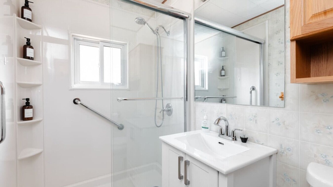 Photo of Bathroom in Bracebridge