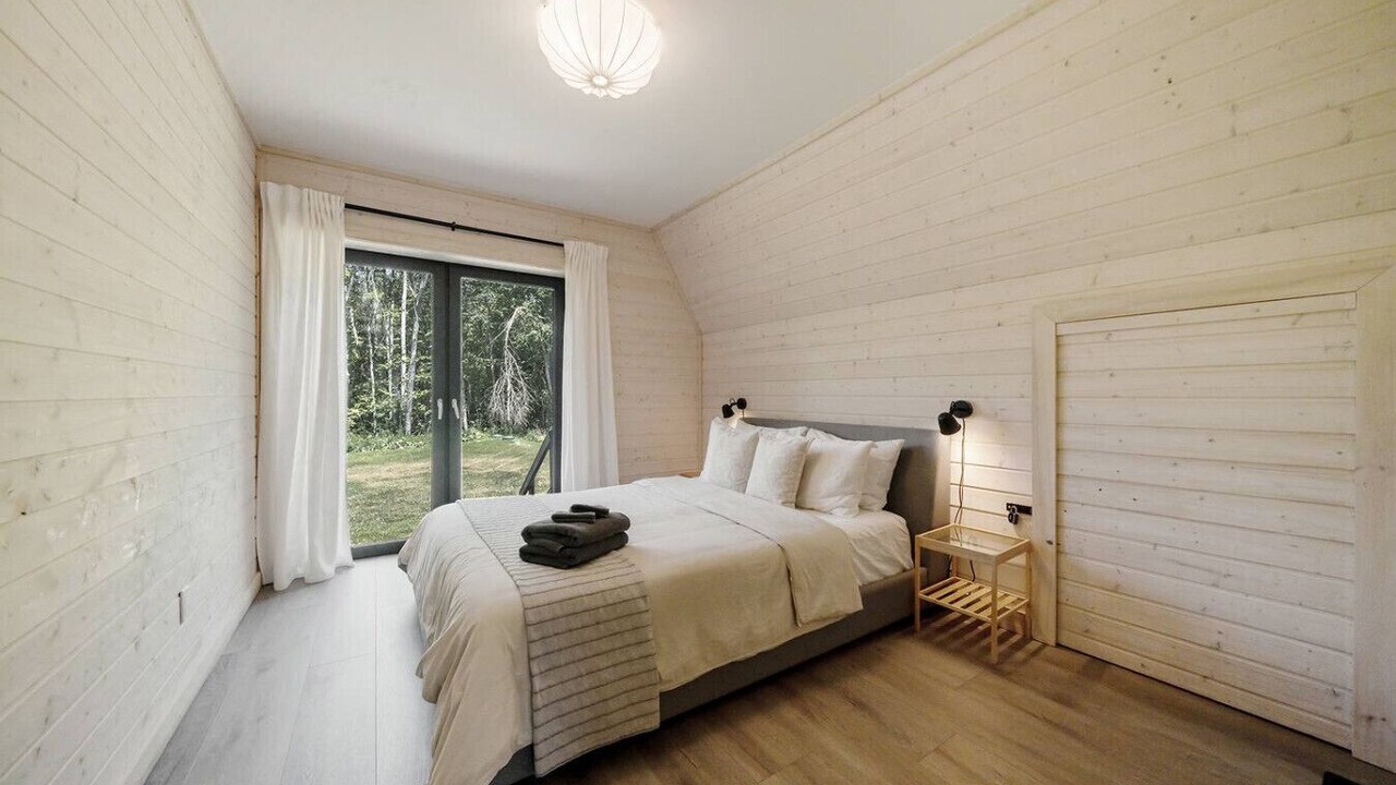 Photo of Bedroom in Gravenhurst