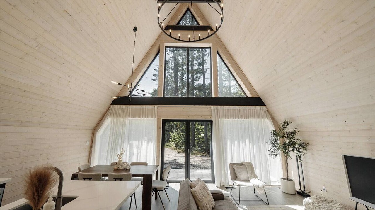 Photo of Livingroom in Gravenhurst