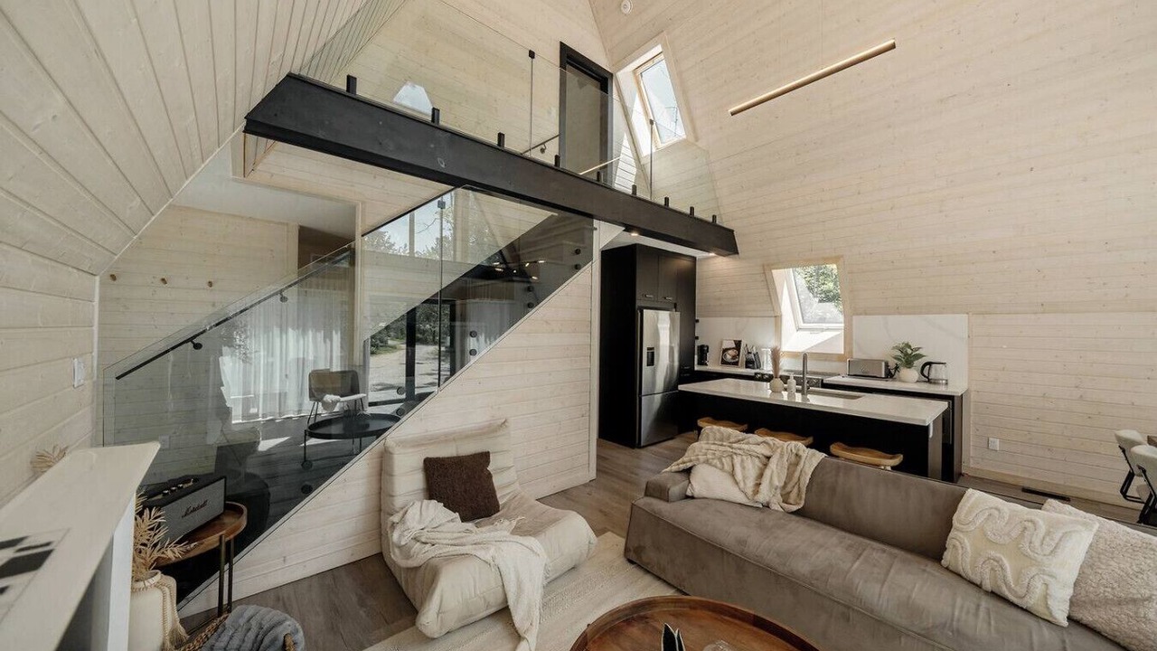Photo of Livingroom in Gravenhurst
