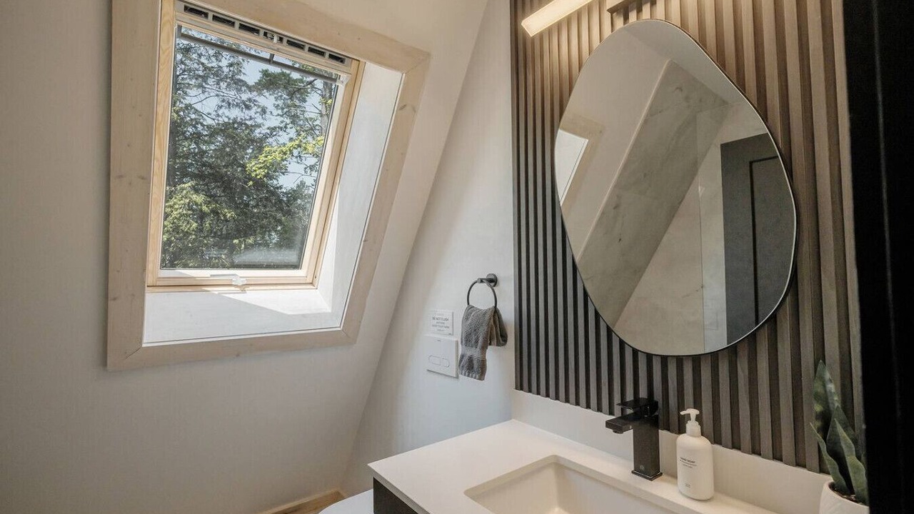 Photo of Bathroom in Gravenhurst