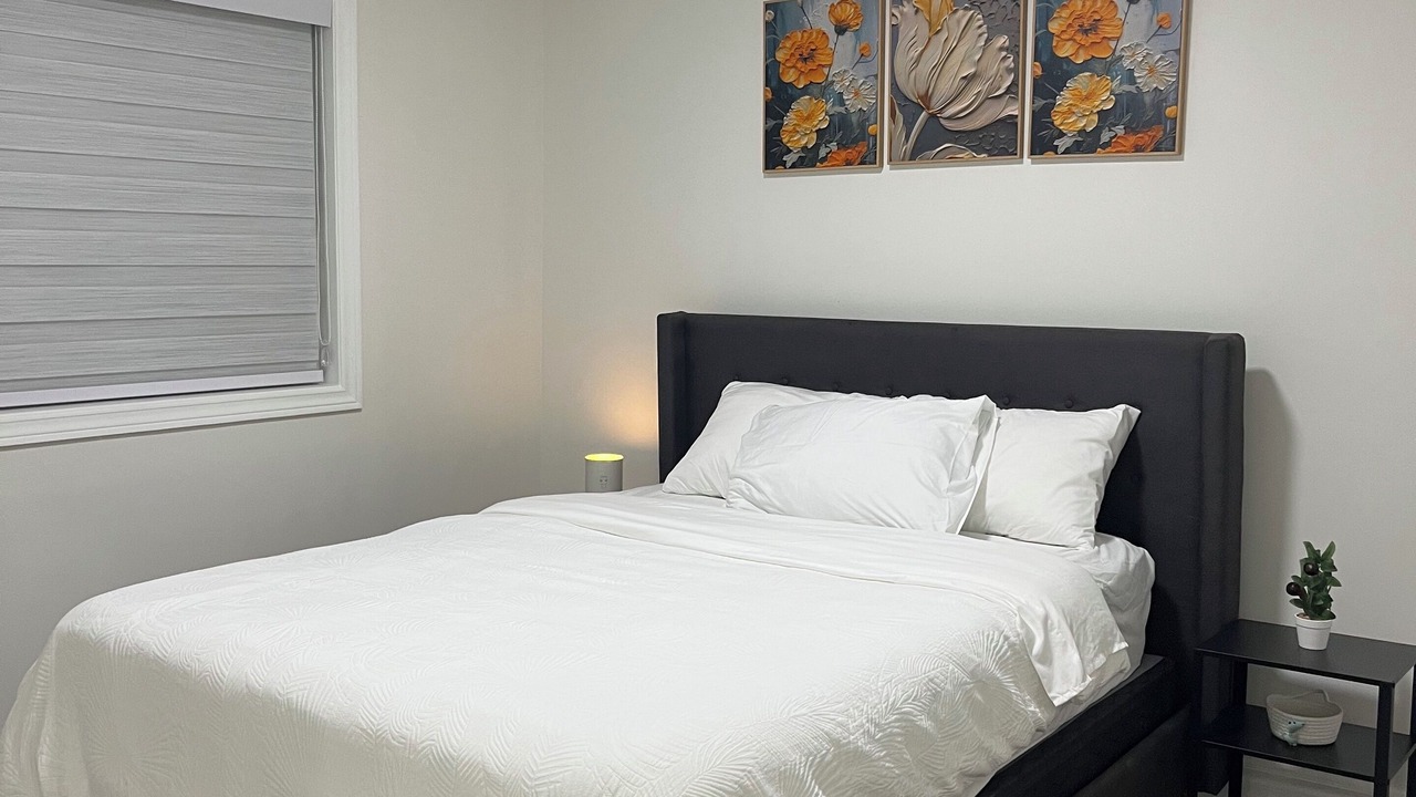 Photo of Bedroom in Oakwood Village