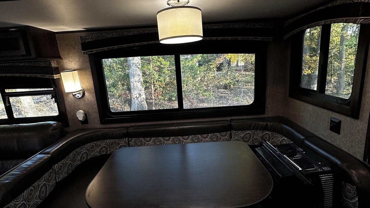 Photo of Others in Elkland