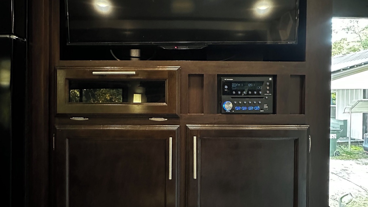 Photo of Others in Elkland