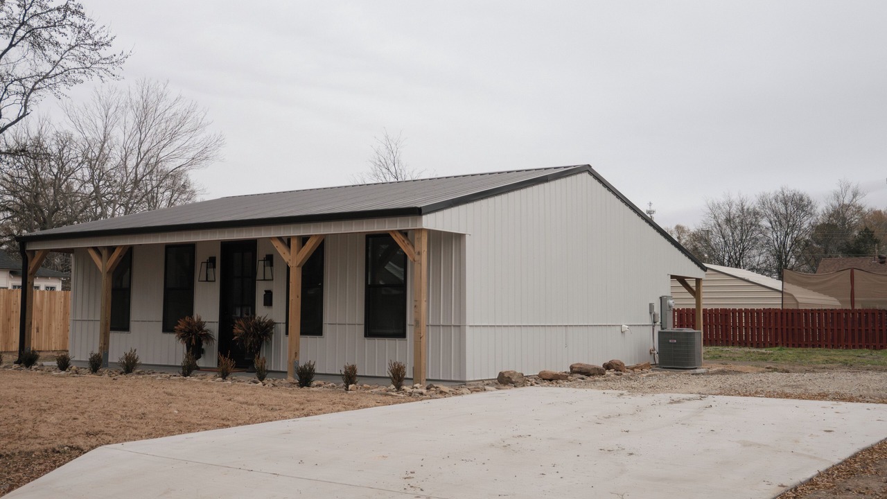 Photo of Outdoor in Clarksville
