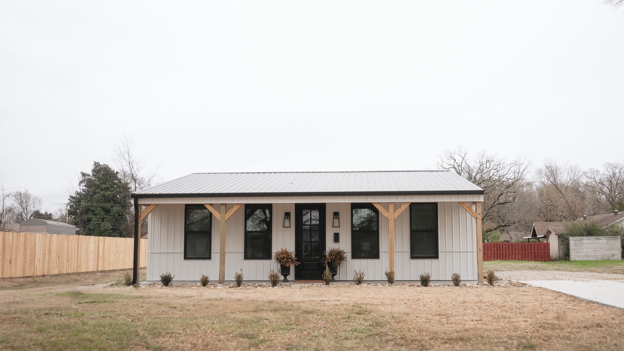 Photo of Outdoor in Clarksville