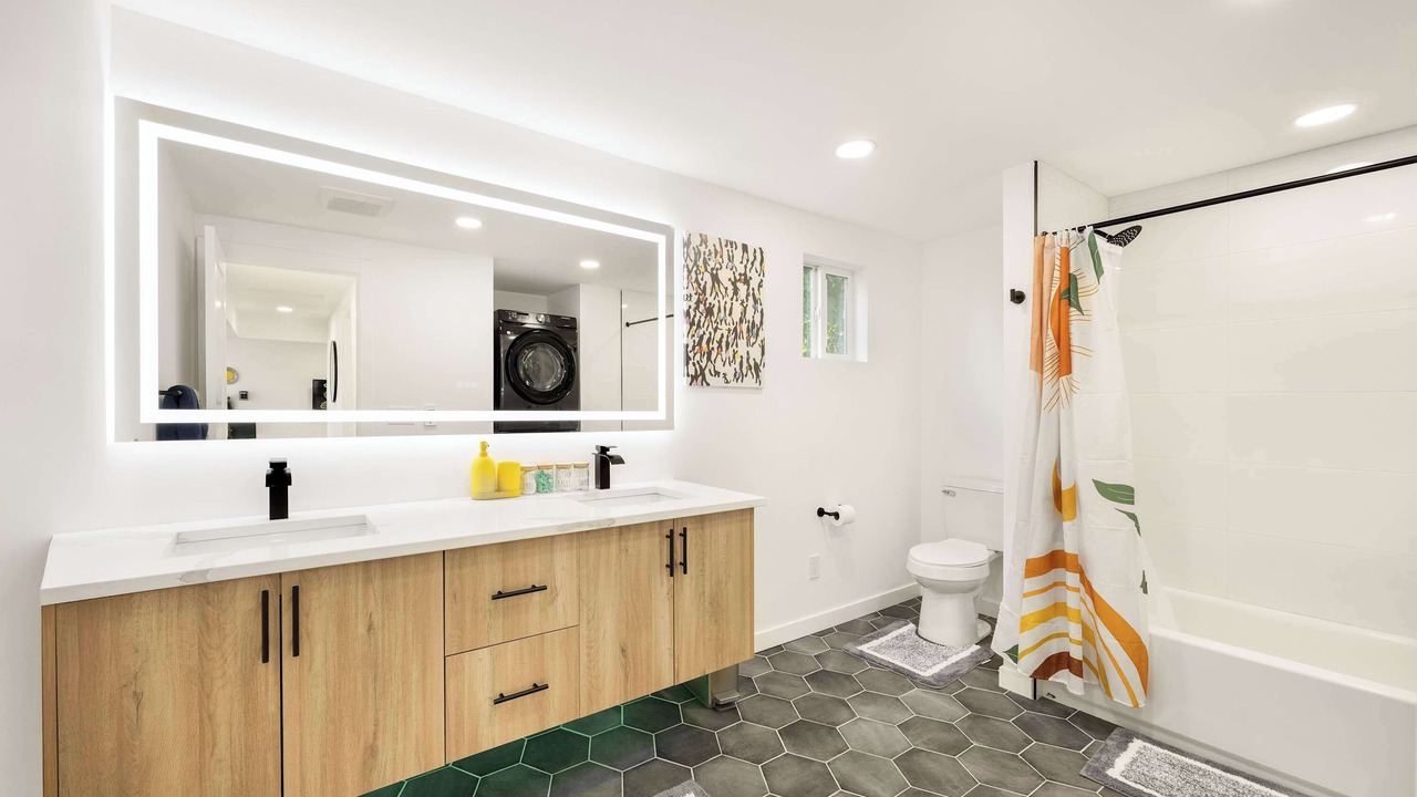 Photo of Bathroom in Genesee