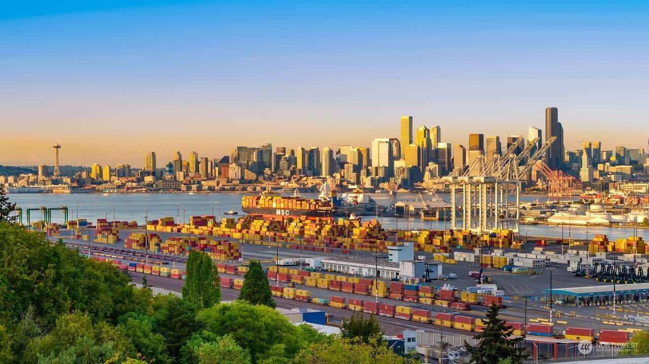 Photo of Patio Balcony in Genesee