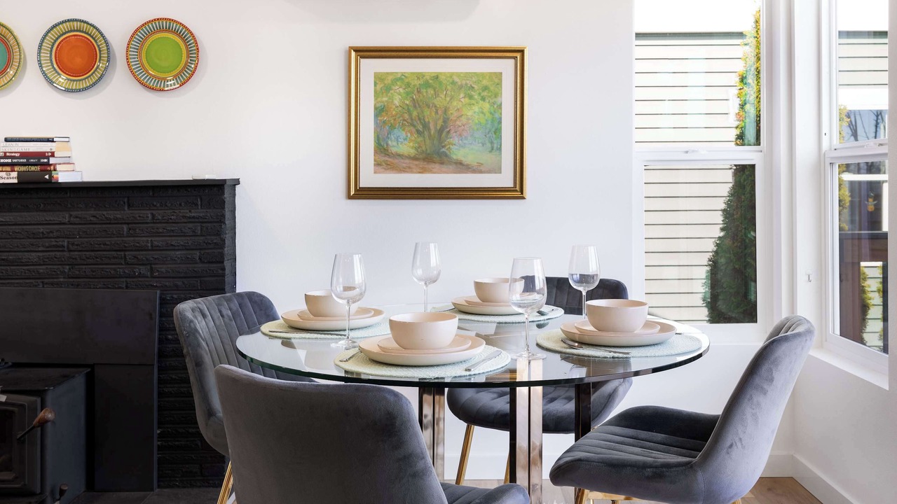 Photo of Livingroom in Genesee