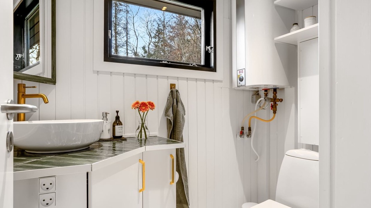 Photo of Bathroom in Hou