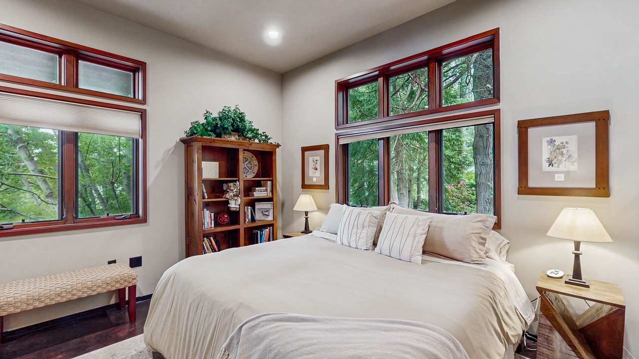 Photo of Bedroom in Poulsbo