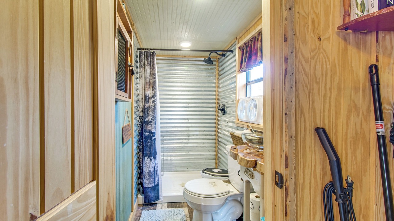 Photo of Bathroom in Summerfield
