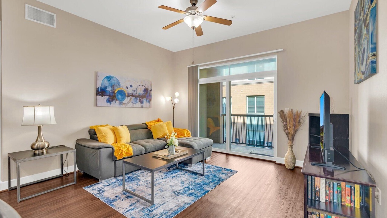 Photo of Livingroom in Memorial