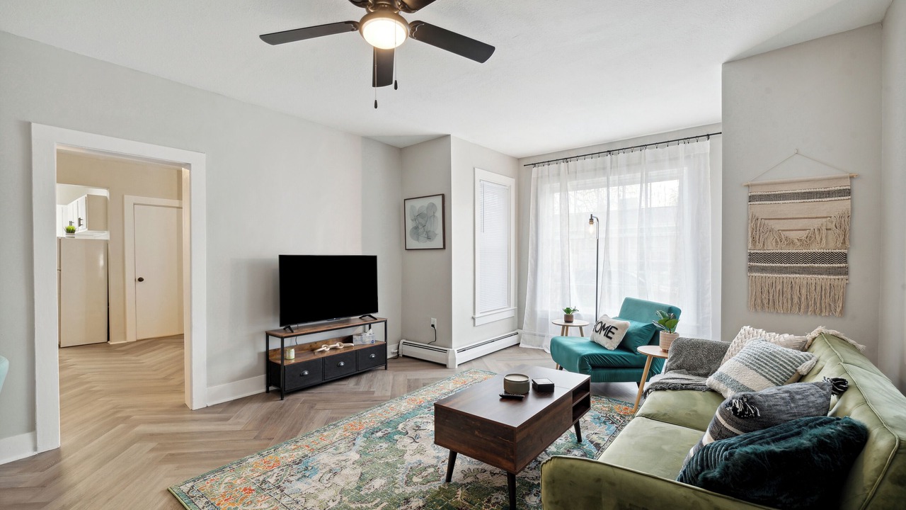 Photo of Livingroom in Maumee