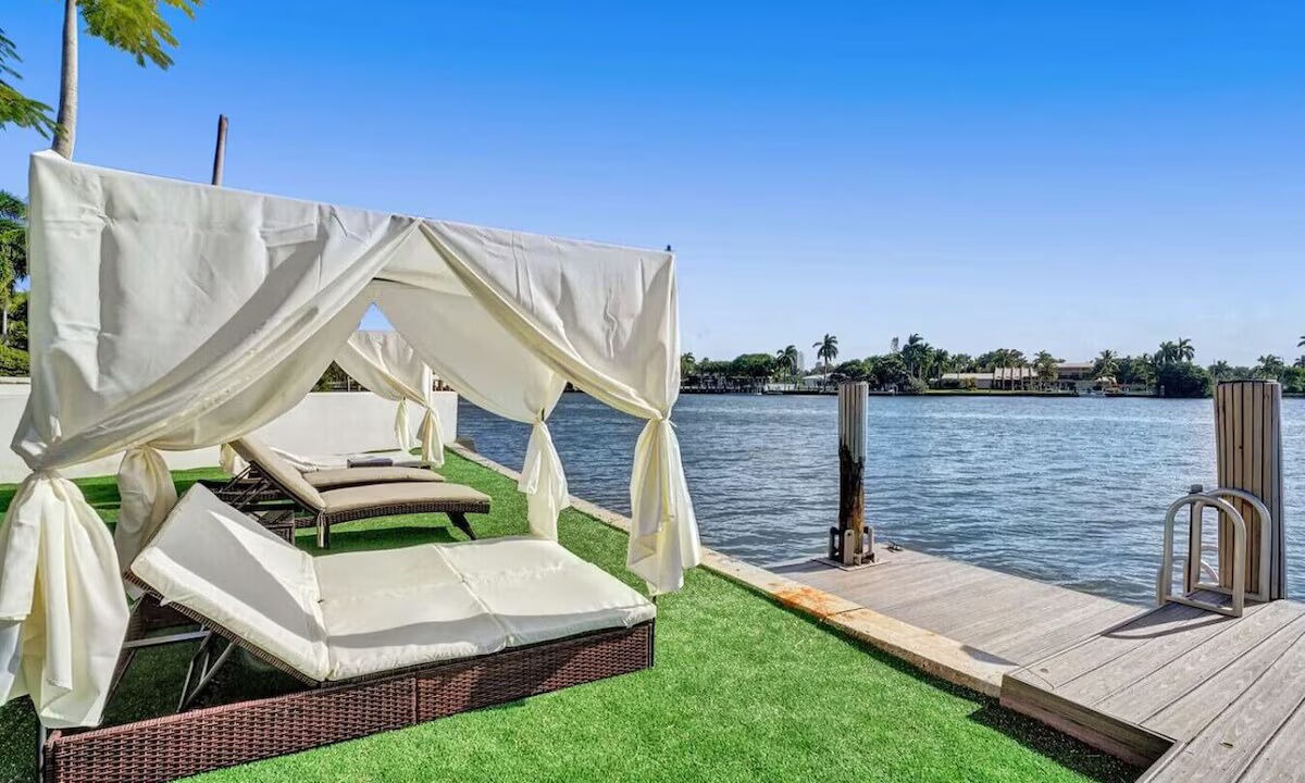 Photo of Outdoor in South Lake