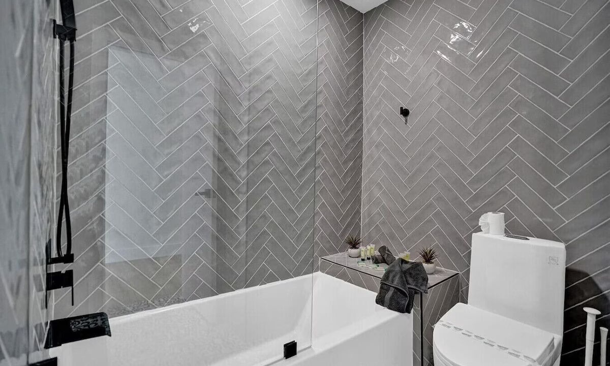 Photo of Bathroom in South Lake