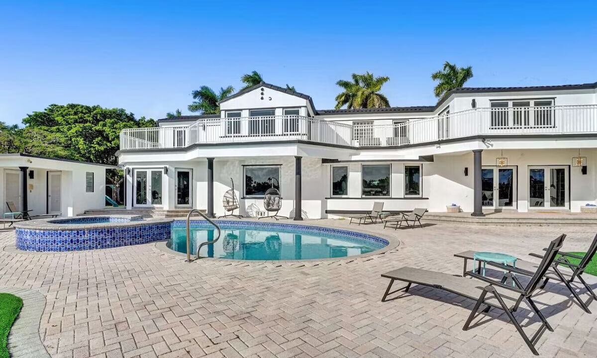 Photo of Outdoor in South Lake