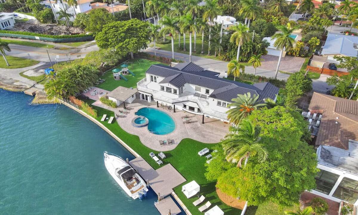 Photo of Outdoor in South Lake