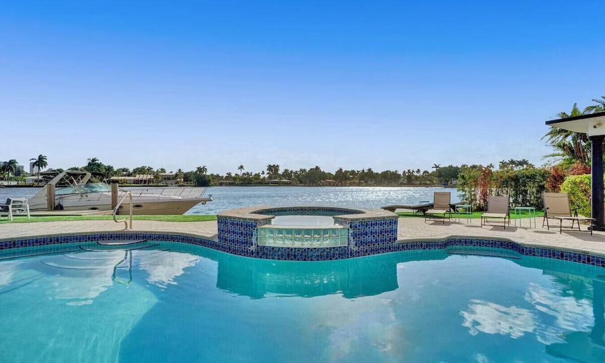 Photo of Outdoor in South Lake