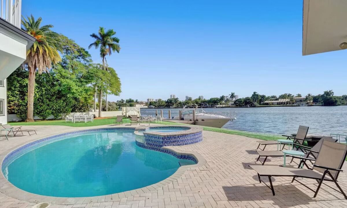 Photo of Outdoor in South Lake