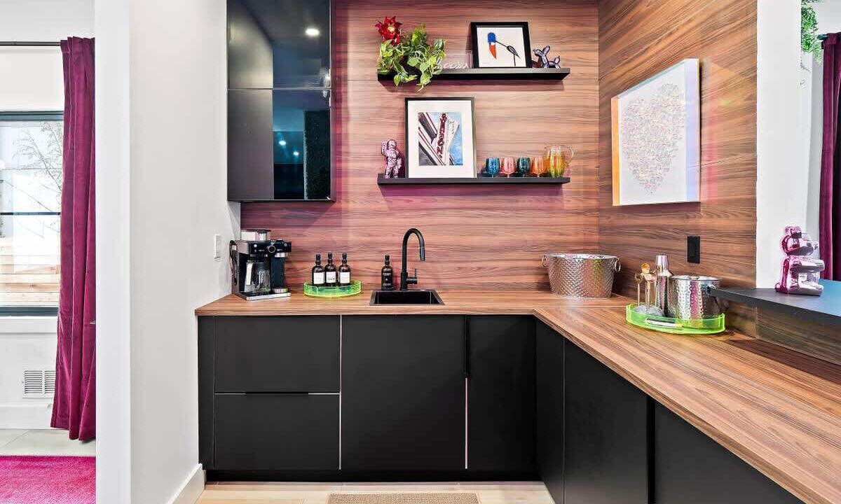 Photo of Others in Highland Square