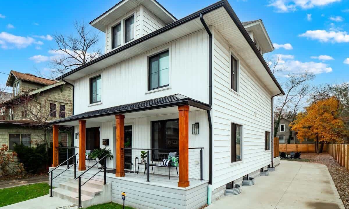 Photo of Outdoor in Highland Square