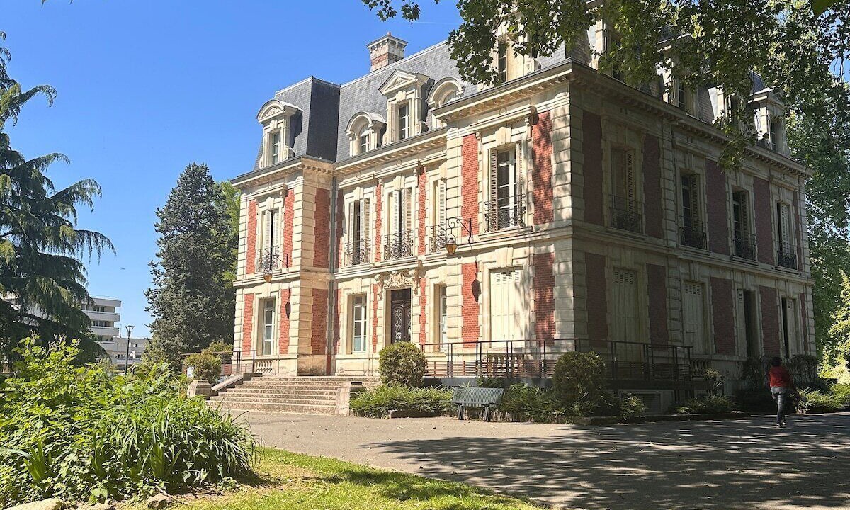 Photo of Outdoor in Louvres
