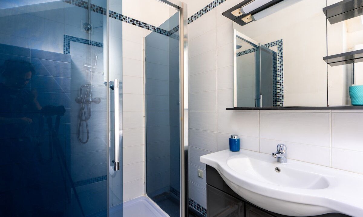 Photo of Bathroom in Louvres