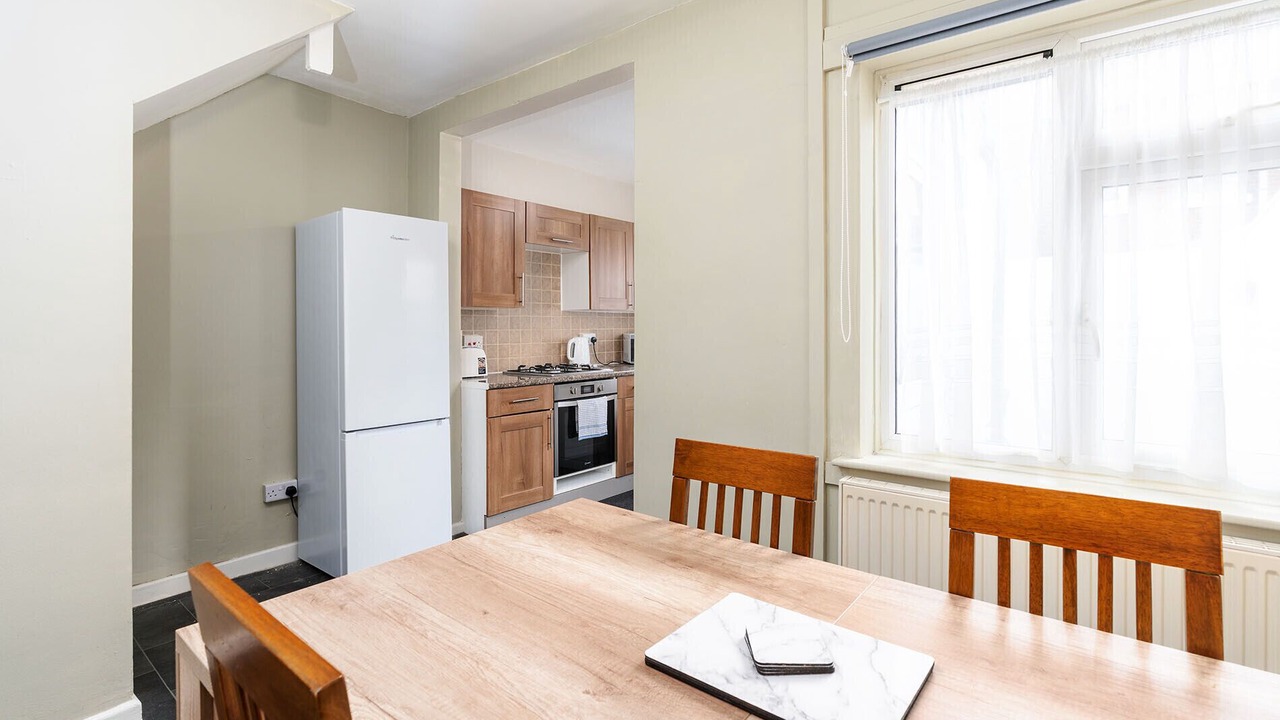 Photo of Others in Hoole